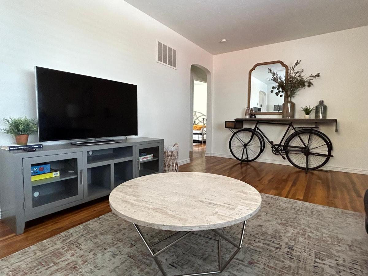 Home Sweet Idahome, Feels Like Home With All The Decor You Wish You Could Afford King Bed In Master, Fully Fenced Dog Friendly Yard, A Few Blocks From Bsu And Downtown Boise, Your Perfect Stay! Extérieur photo