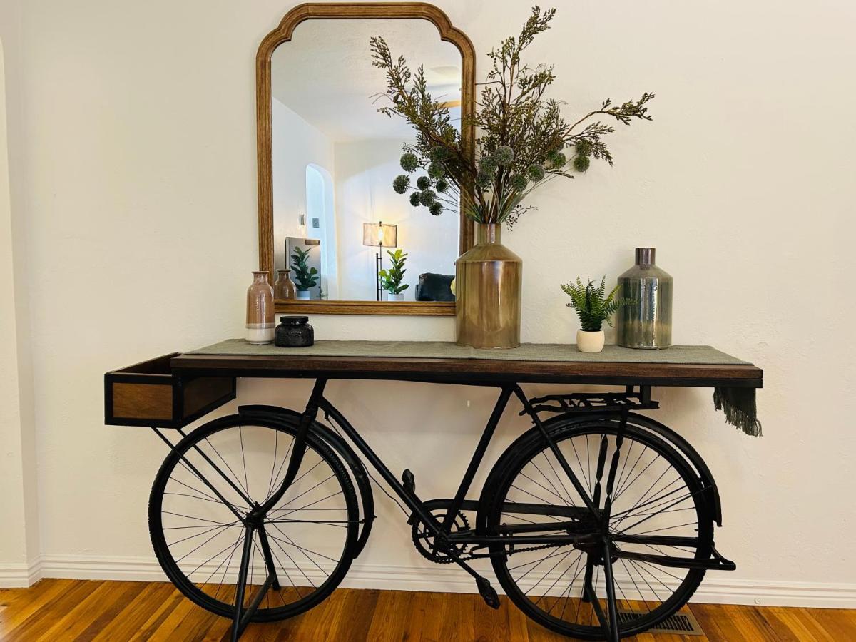 Home Sweet Idahome, Feels Like Home With All The Decor You Wish You Could Afford King Bed In Master, Fully Fenced Dog Friendly Yard, A Few Blocks From Bsu And Downtown Boise, Your Perfect Stay! Extérieur photo