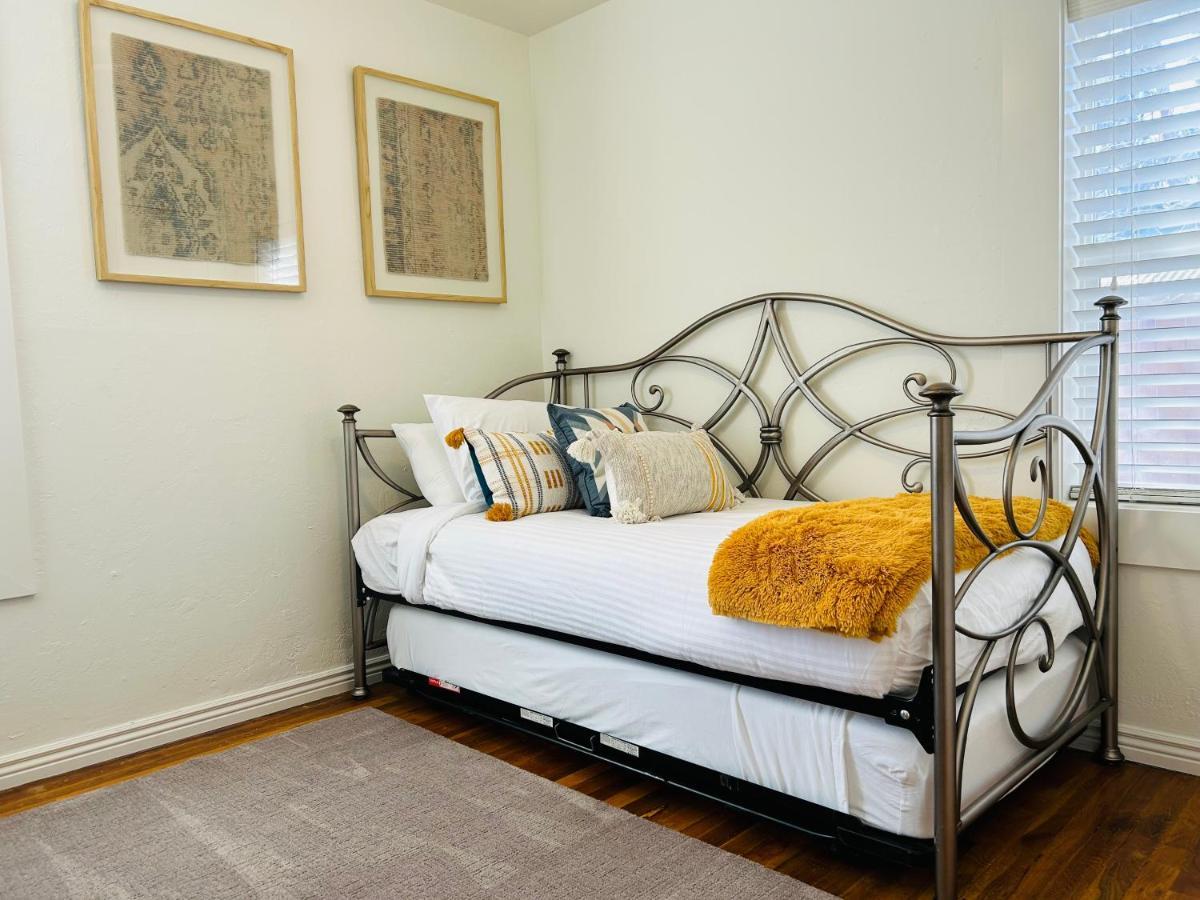 Home Sweet Idahome, Feels Like Home With All The Decor You Wish You Could Afford King Bed In Master, Fully Fenced Dog Friendly Yard, A Few Blocks From Bsu And Downtown Boise, Your Perfect Stay! Extérieur photo