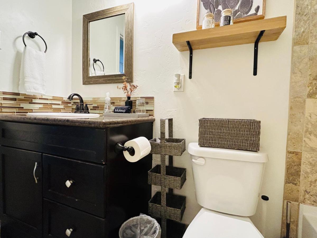 Home Sweet Idahome, Feels Like Home With All The Decor You Wish You Could Afford King Bed In Master, Fully Fenced Dog Friendly Yard, A Few Blocks From Bsu And Downtown Boise, Your Perfect Stay! Extérieur photo