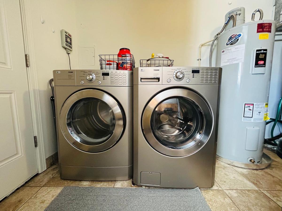 Home Sweet Idahome, Feels Like Home With All The Decor You Wish You Could Afford King Bed In Master, Fully Fenced Dog Friendly Yard, A Few Blocks From Bsu And Downtown Boise, Your Perfect Stay! Extérieur photo